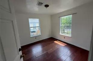 3021 Brackenridge St, Houston, TX 77026 - Photo 8