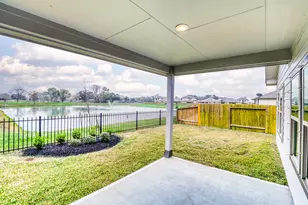 201 Bryan Wy, Angleton, TX 77515 - Photo 2