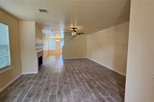 22135 Greengate Dr, Spring, TX 77389 - Photo 4