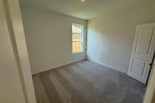 9319 Long Fin Dr, Baytown, TX 77521 - Photo 8