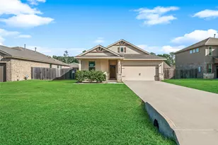 15137 Meadow Glen S, Conroe, TX 77306 - Photo 2