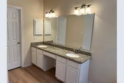 1138 Evandale Lane, Sugar Land, TX 77479 - Photo 16