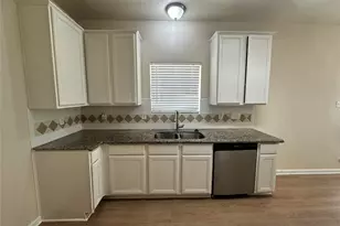 1138 Evandale Ln, Sugar Land, TX 77479 - Photo 10