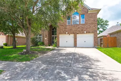327 Holly Branch Lane, Kemah, TX 77565 - Photo 2