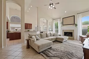 327 Holly Branch Ln, Kemah, TX 77565 - Photo 8