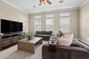 1137 Beasley Hills Ln, Houston, TX 77008 - Photo 6