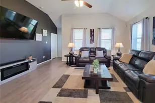 10719 Stella Pond Ln, Houston, TX 77016 - Photo 4