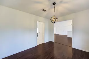 5930 Miller Valley Dr, Houston, TX 77066 - Photo 6