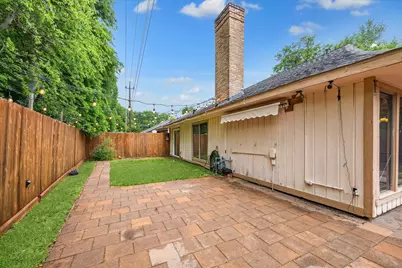 910 Coachlight Drive, Houston, TX 77077 - Photo 20
