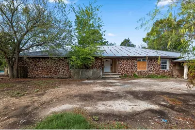 136 Lake Point Way, Bastrop, TX 78602 - Photo 2