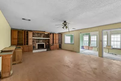 136 Lake Point Way, Bastrop, TX 78602 - Photo 8