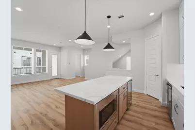 2706 Grand Fountains Drive #H, Houston, TX 77054 - Photo 12