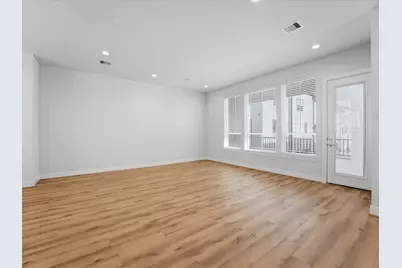 2706 Grand Fountains Drive #H, Houston, TX 77054 - Photo 16