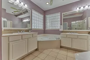 59 W Prairie Dawn Cir, The Woodlands, TX 77385 - Photo 18