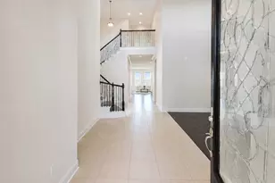 2 Chalice Trl, Sugar Land, TX 77498 - Photo 2