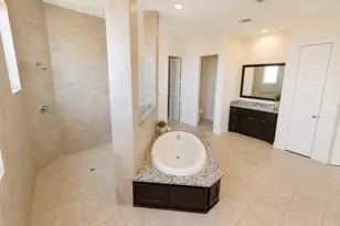 2 Chalice Trl, Sugar Land, TX 77498 - Photo 22