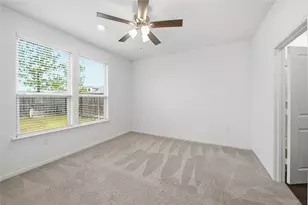 16306 Fontana Ct, Conroe, TX 77302 - Photo 14
