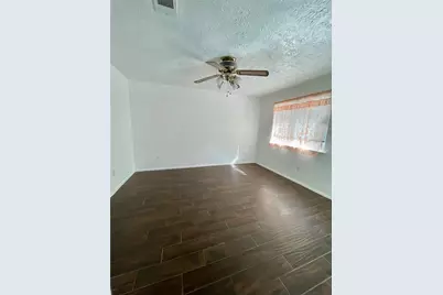 4718 Misty Shadows Drive, Houston, TX 77041 - Photo 8