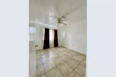 4718 Misty Shadows Drive, Houston, TX 77041 - Photo 10