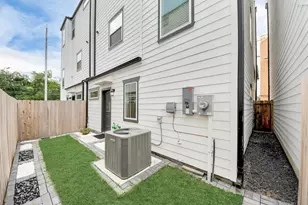 5502 Wheatley St, Houston, TX 77091 - Photo 32