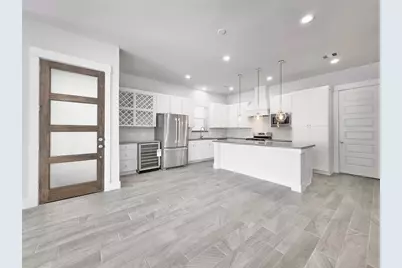 1602 Westside Gardens Lane, Houston, TX 77055 - Photo 2