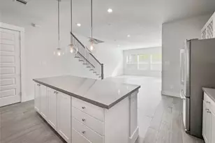 1602 Westside Gardens Ln, Houston, TX 77055 - Photo 8