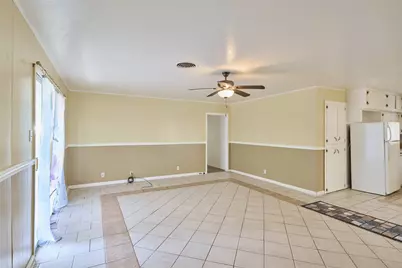 203 Paul Knox Street, Huntsville, TX 77320 - Photo 12