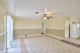 203 Paul Knox St, Huntsville, TX 77320 - Photo 12