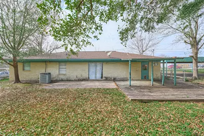 203 Paul Knox Street, Huntsville, TX 77320 - Photo 32