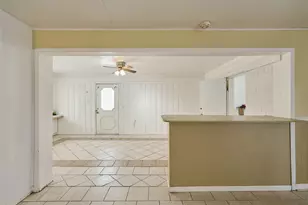 203 Paul Knox St, Huntsville, TX 77320 - Photo 18