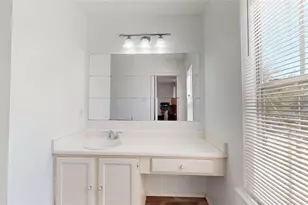 7106 Bayou Crest Dr, Houston, TX 77088 - Photo 38