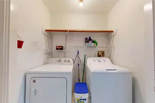 7106 Bayou Crest Dr, Houston, TX 77088 - Photo 20