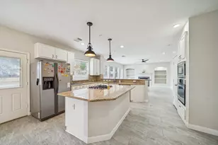 12310 Shadow Island Dr, Houston, TX 77082 - Photo 10