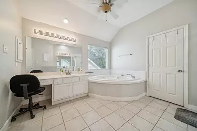 12310 Shadow Island Drive, Houston, TX 77082 - Photo 14