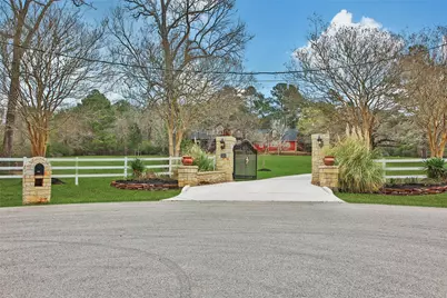 20011 Hilltop Ranch Drive, Montgomery, TX 77316 - Photo 2
