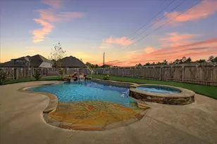 17903 Rushing Holw Ct, Tomball, TX 77377 - Photo 4