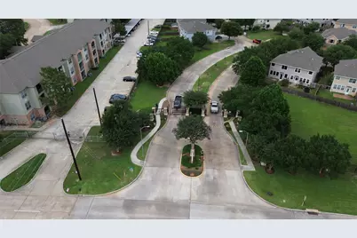 14310 Larkhall Lane, Houston, TX 77014 - Photo 20