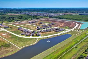 680 Woodhaven Lks Dr, La Marque, TX 77568 - Photo 10