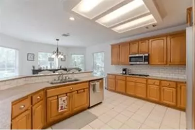 6 Greycrest Place, The Woodlands, TX 77382 - Photo 20