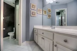 6 Greycrest Pl, The Woodlands, TX 77382 - Photo 8