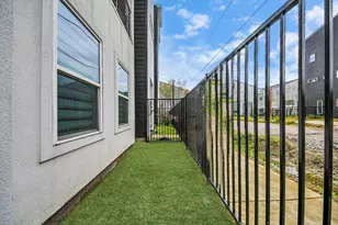 531 Schweikhardt St, Houston, TX 77020 - Photo 16