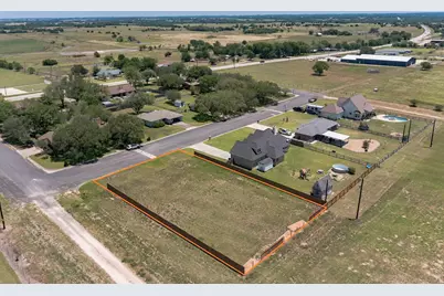 402 E Anderson, Schulenburg, TX 78956 - Photo 2