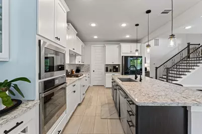 27 Floral Vista Drive, Tomball, TX 77375 - Photo 14