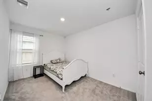 9206 Burnet Flds Dr, Baytown, TX 77521 - Photo 30