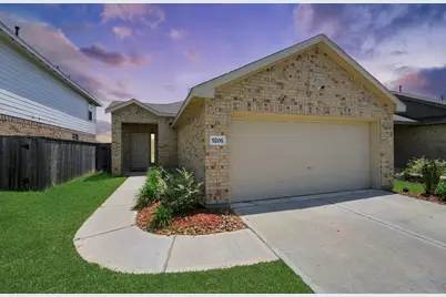 9206 Burnet Fields Drive, Baytown, TX 77521 - Photo 1