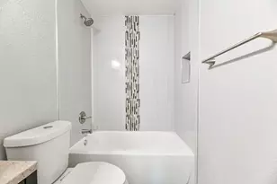 812 38th St, Galveston, TX 77550 - Photo 10