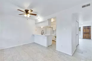 6910 Hart Ln, Austin, TX 78731 - Photo 10