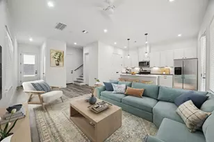 5734 White Magnolia St., Houston, TX 77091 - Photo 2