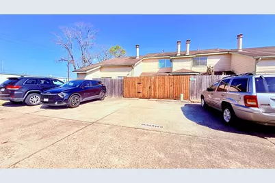 1927 Country Village Boulevard #B, Humble, TX 77338 - Photo 14