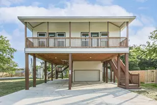 3420 Sunrise Dr, Shoreacres, TX 77571 - Photo 1